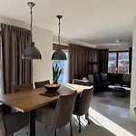 Mountain Leogang- Luxus Apartement, Terrasse, Garten, Kamin Leogang