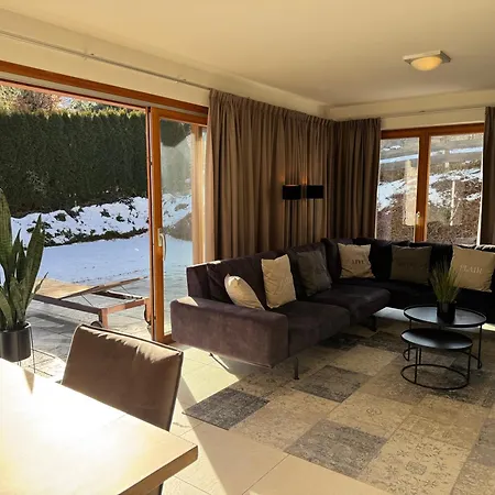 Lejlighed Mountain Leogang- Luxus Apartement, Terrasse, Garten, Kamin Leogang