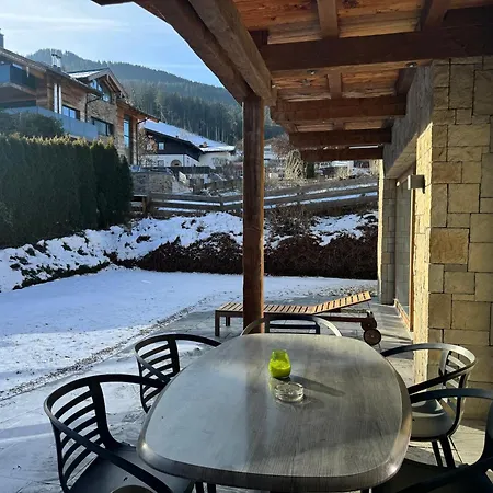 Lejlighed Mountain Leogang- Luxus Apartement, Terrasse, Garten, Kamin *
